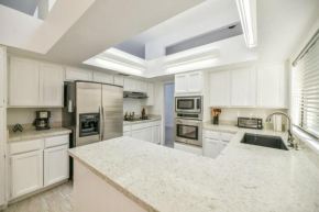 Guest Casita, New Pickleball, Tile Floor